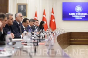 Memur-Sen KPDK’yı eleştirdi, aynı toplantıda bir yılda 23.909 üye kaybeden Kamu-Senle birlikte sendikal baraj istedi.